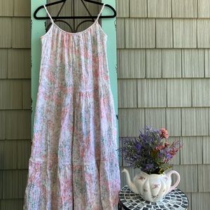 Vintage retro style farm hippie maxi dress floral